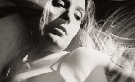 Summers VonHesse Heiße OnlyFans Inhalte