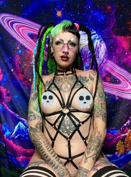 elfspitfree Leaks von Nacktbildern auf OnlyFans