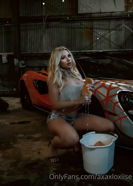 axaxloxiise OnlyFans-Leaks