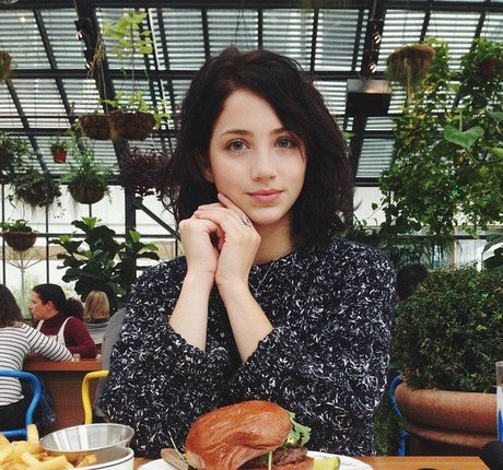 Emily Rudd Nacktbilder geleakt OnlyFans Porn geleakt