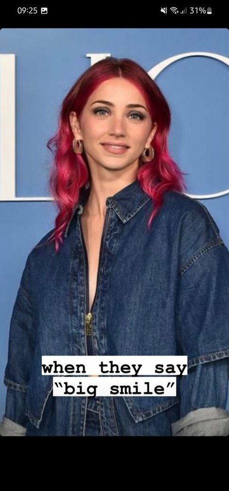 Emily Rudd Nur für Fans