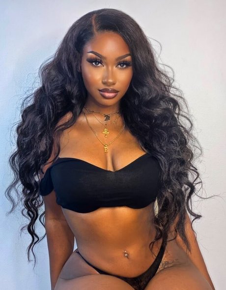 Elinda San Kostenlose OnlyFans-Pornos