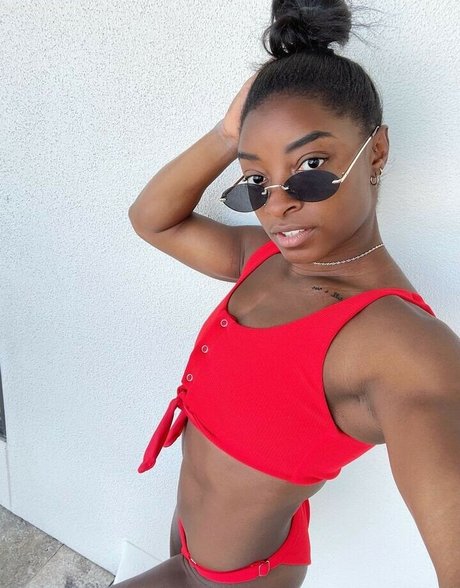 Simone Biles Nacktbilder OnlyFans Leaks