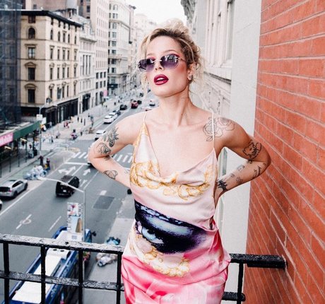 Halsey Bilder OnlyFans