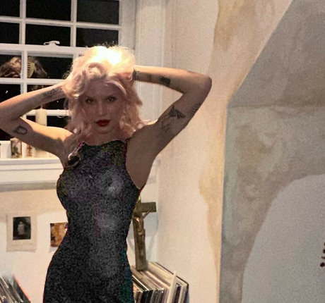 Halsey OnlyFans nackt