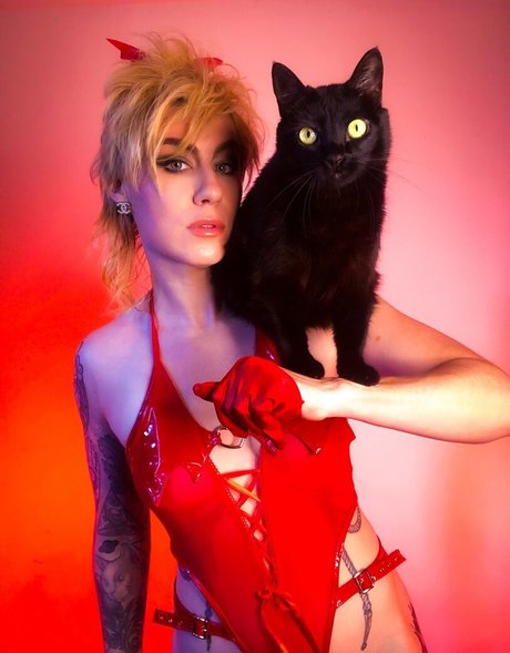 Comicbookgirl19 Nackt auf OnlyFans