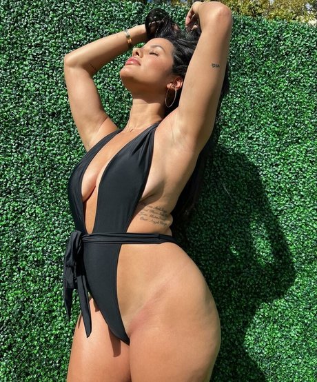 Katya Elise Henry OnlyFans Pornografie