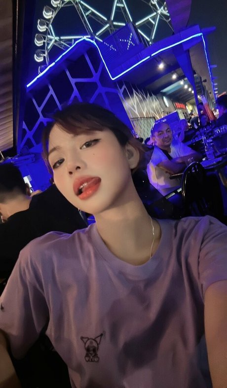 Risanomsyu OnlyFans Nacktbilder