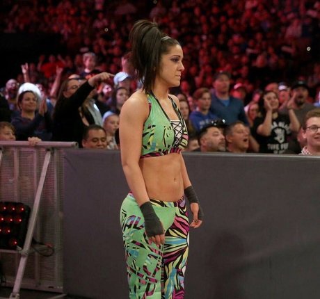 Bayley Geleakte OnlyFans-Inhalte