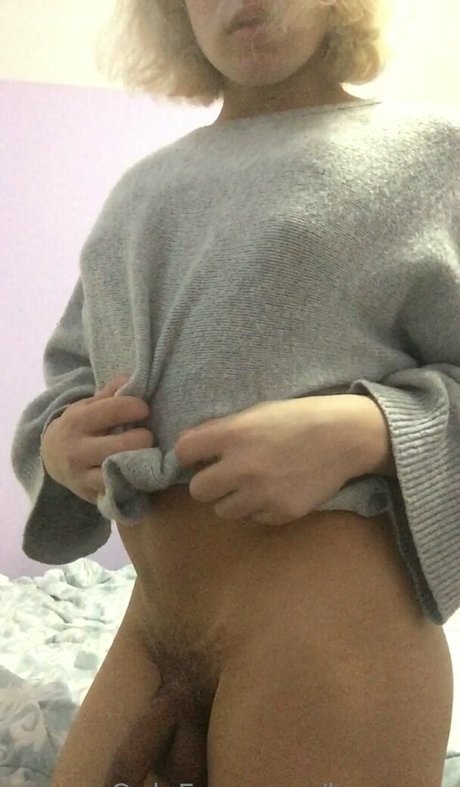 Hexanne OnlyFans Brüste Bild