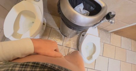 watersports Heiße OnlyFans Inhalte