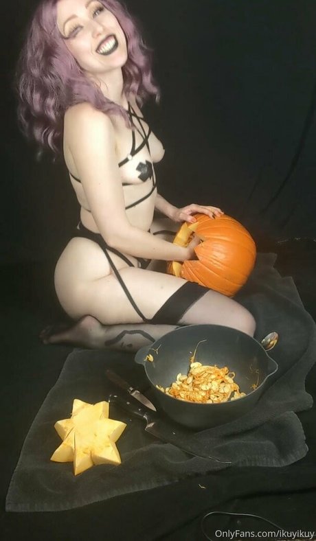 Ikuy Nacktbilder von OnlyFans geleakt