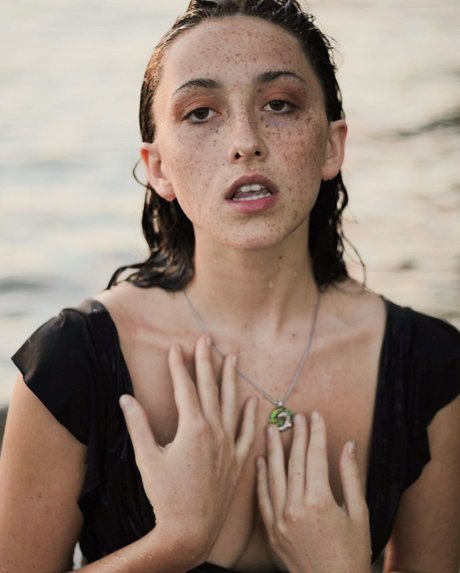 Anuhea Nihipali OnlyFans Pornografie gratis