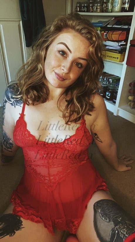 LittleRed x Nackt auf OnlyFans