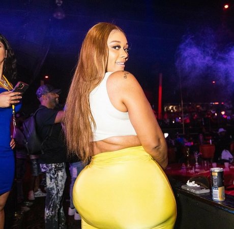 Nunu Nellz Nacktbilder von OnlyFans