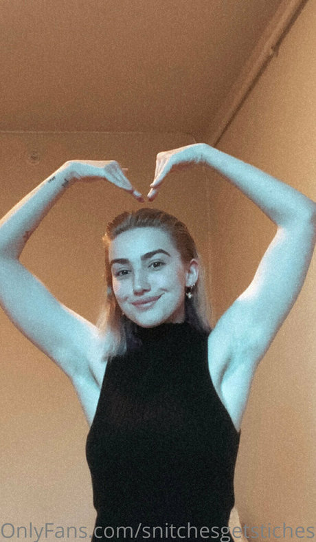 snitchesgetstiches Nacktbilder OnlyFans geleakt