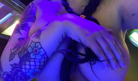 Alicia Costello Nacktbilder geleakt