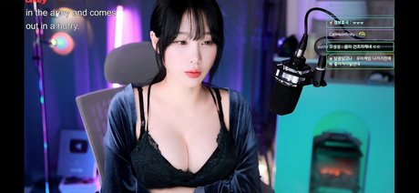 woohankyung Nacktbilder OnlyFans geleakt