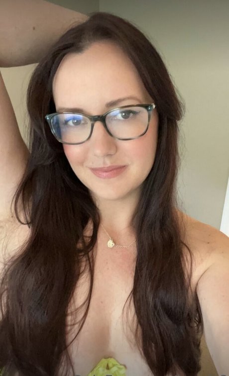 Jennis8 NurlyFans-Pornos