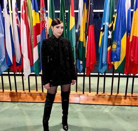 Sofia Carson Nacktbilder von OnlyFans geleakt