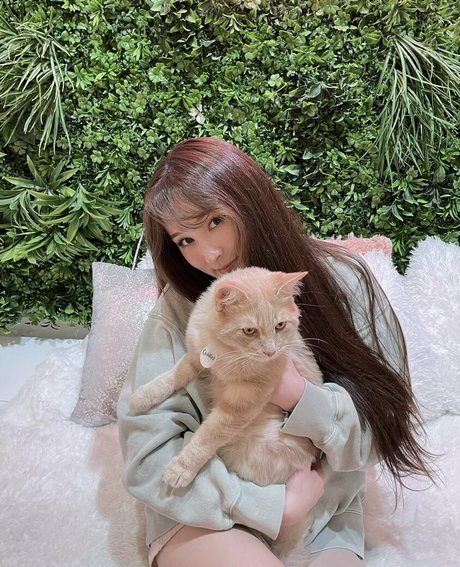 Tinakitten OnlyFans Model Bilder