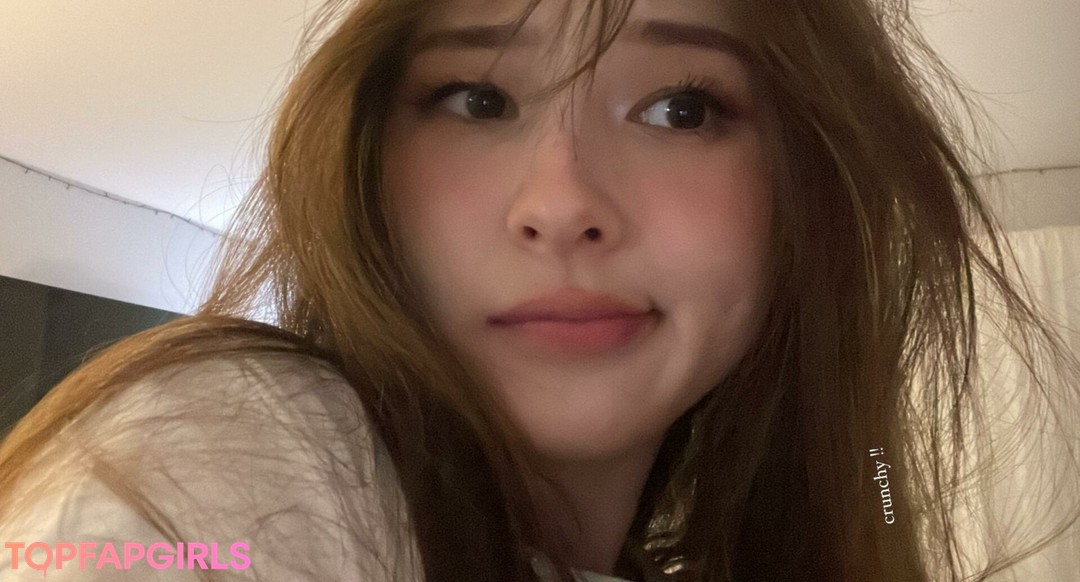 Tinakitten OnlyFans explizite Inhalte