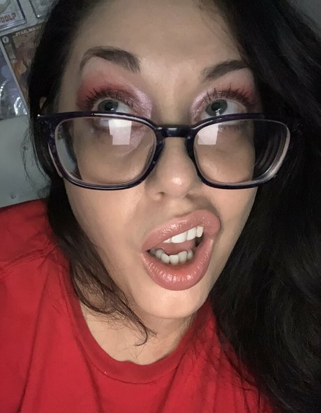 missleanalee OnlyFans Model Fotos