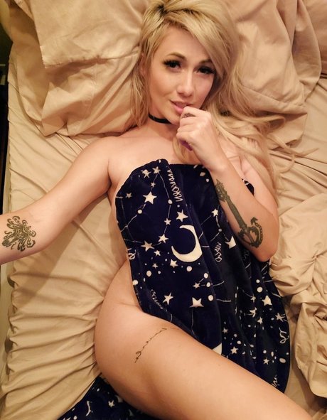 süße ladyboy-onlyfans heiß nackt HD