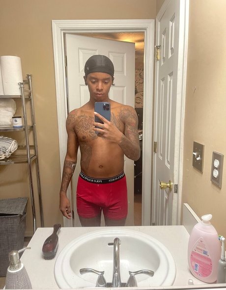 datwayaton OnlyFans Nacktbilder