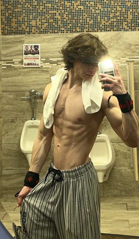 nate shreds OnlyFans Pornografie