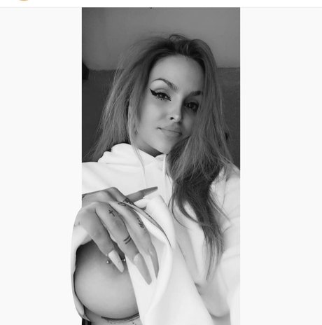 Dzsenifer Vajai Nacktbilder von OnlyFans geleakt