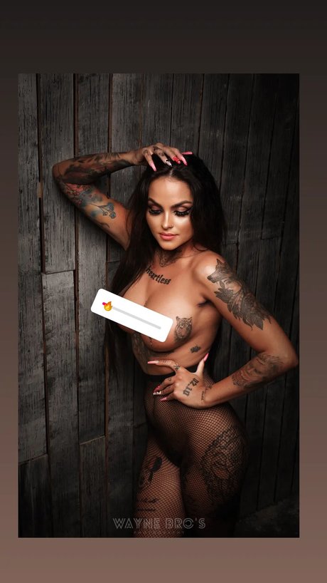 Dzsenifer Vajai OnlyFans-Bilder