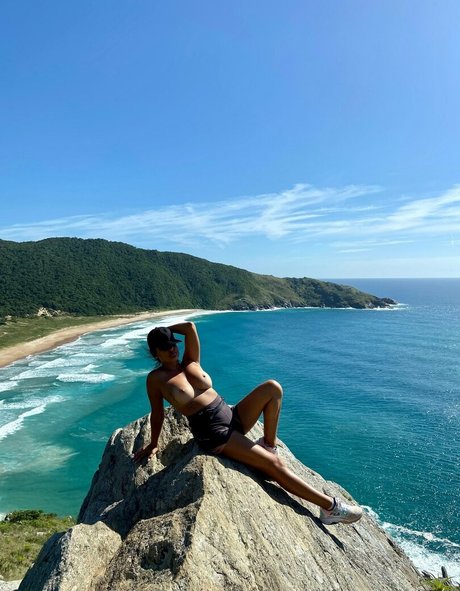 brazilian redhead NSFW OnlyFans