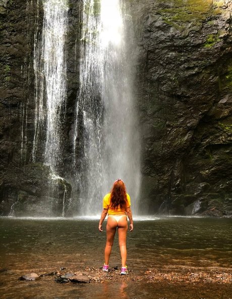 brazilian redhead OnlyFans Fotos