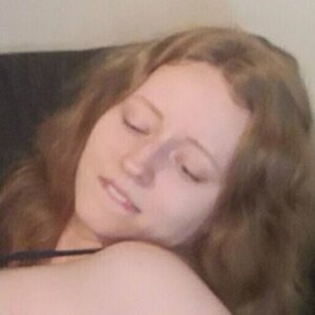 certifiedhips OnlyFans Model Fotos