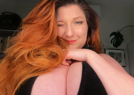 chloeblossom OnlyFans Leak