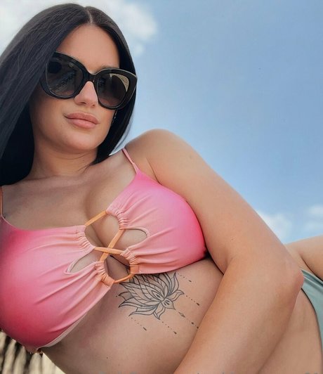 goddessmona 91 OnlyFans Mega