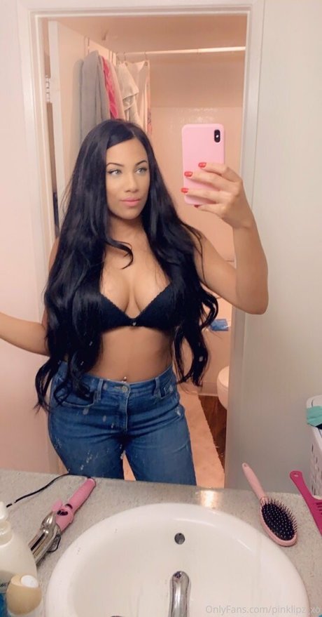 pinklipz xo OnlyFans explizite Inhalte