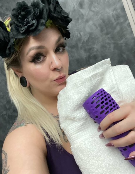 inkedshyvixen Oben ohne OnlyFans