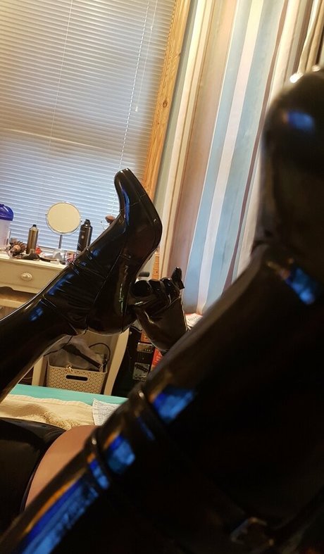 shannonhuxley OnlyFans schlank