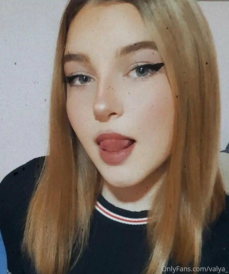 valya_ OnlyFans-Leak