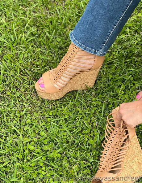 wifeyassandfeet Nacktbilder von OnlyFans