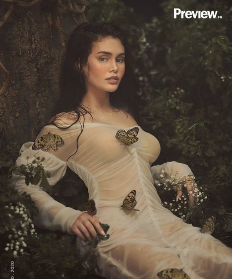 Ivana Alawi OnlyFans-Fotos