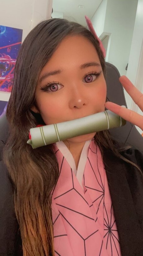 ExtraEmily Strip OnlyFans