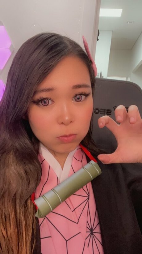 ExtraEmily Leaks von Nacktbildern auf OnlyFans