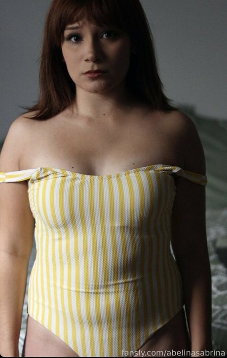 Abelina Sabrina OnlyFans Model Fotos