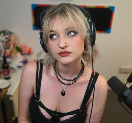 Nihachu OnlyFans Sex