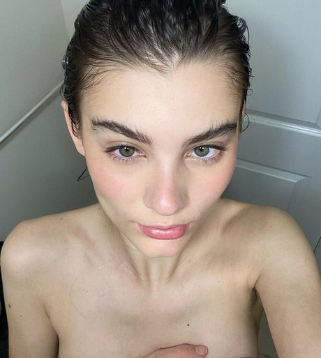 Bec Lauder OnlyFans öffentliche Fotos OnlyFans