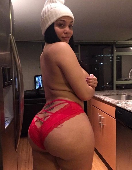 Sara Gold OnlyFans Model Fotos