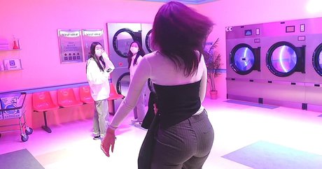 asiatische onlyfans mit großem arsch Aktbilder 4K